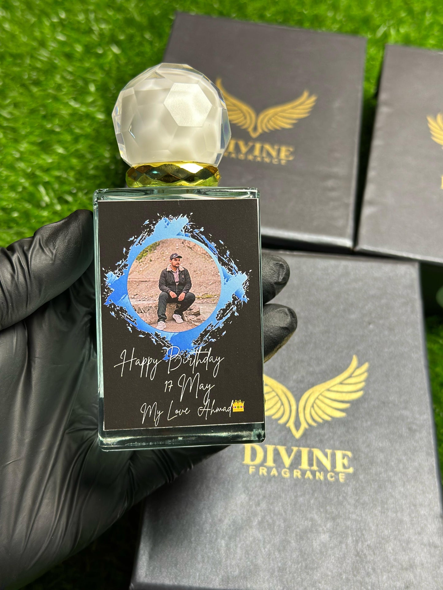 CUSTOMIZE PICTURE ON PERFUME
