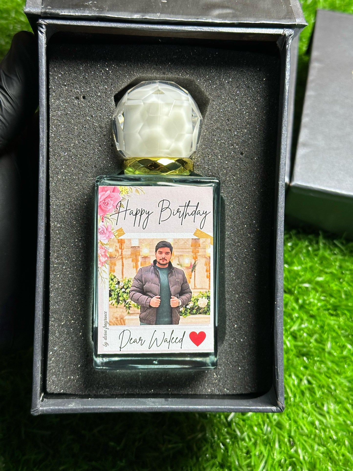 CUSTOMIZE PICTURE ON PERFUME